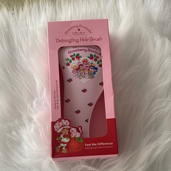 Strawberry Shortcake Other - Strawberry Shortcake Pink Detangling Hair NIB